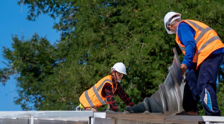 Professional residential roofers in Millbrook, AL